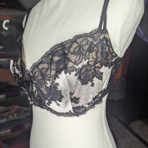 Victoria's secret mesh bralette size woman's 36DD - Picture 4 of 7